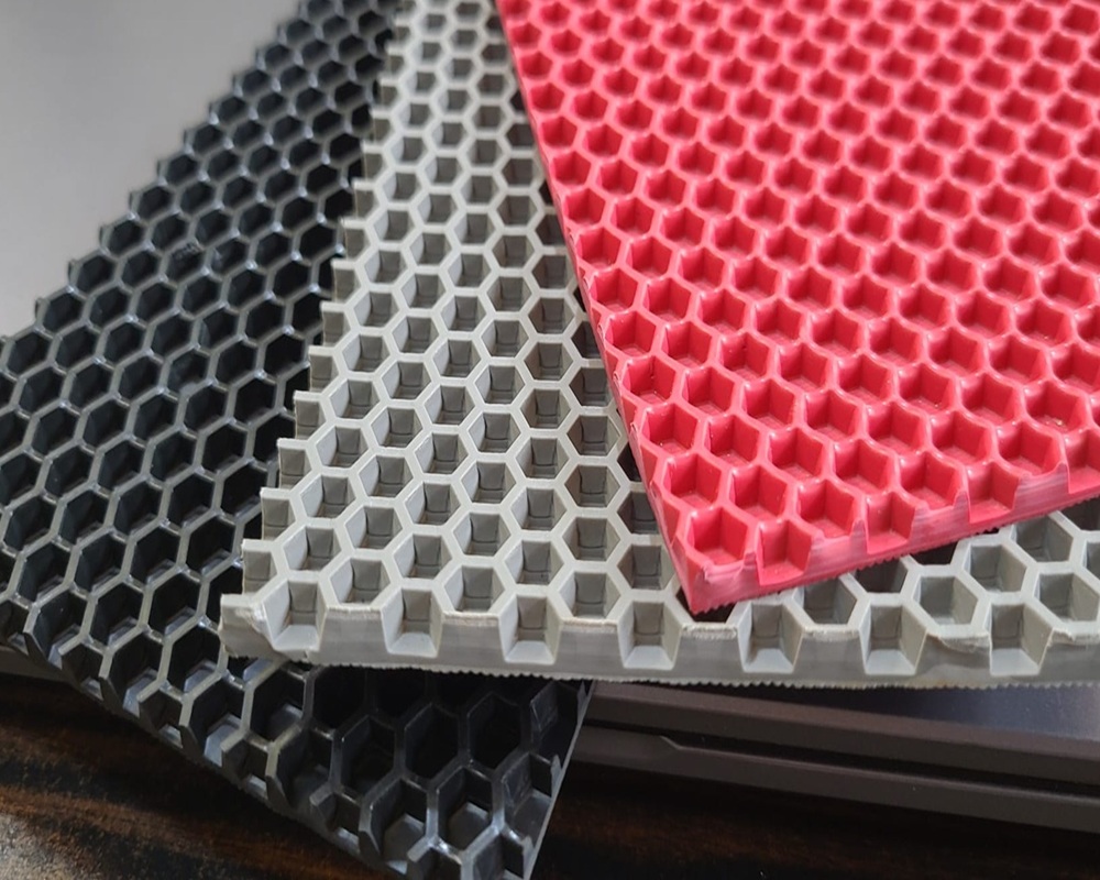 Renkli Altı Kapalı Paspas