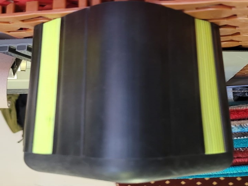 Karanlık Alanlarda Fosforlu Köşe Koruma