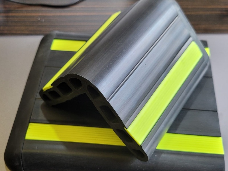 Fosforlu Köşe Koruma