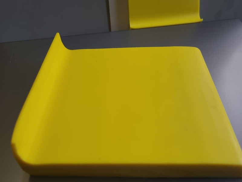 Kauçuk Süpürgelik